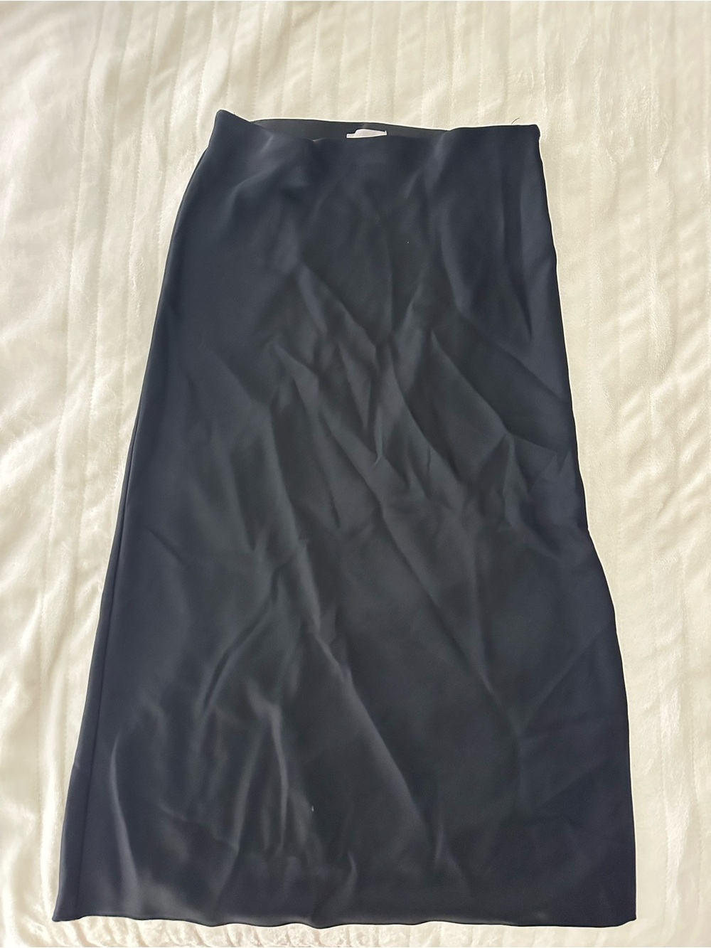 H&M Black Maxi Skirt - Sleek Straight Silhouette